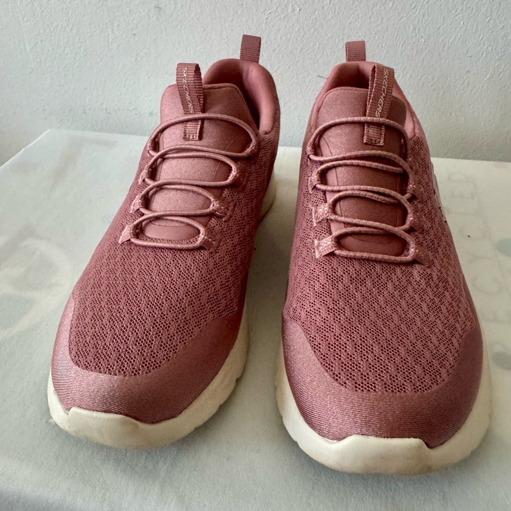Skechers Women's Rose Pink Sneakers